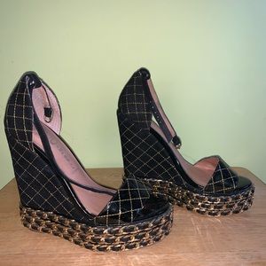JEFFREY CAMPBELL QUILTED  PATENT LEATHER CHAIN WEDGE ESPADRILLES 7.5
